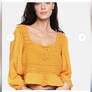 American Eagle| AE Crochet Top Size Medium
